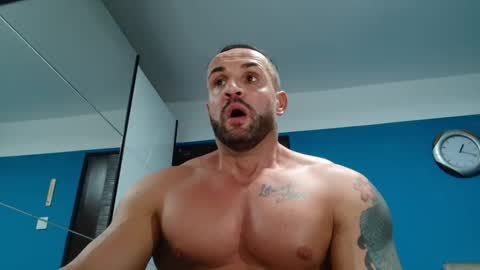 Snapshot of tridentmuscles chatting on December 30, 11:17 pm tridentmuscles online show from December 30, 11:17 pm