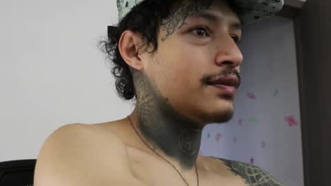 - trieone online show from November 2, 10:36 pm