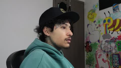 - trieone online show from April 1, 2:14 pm