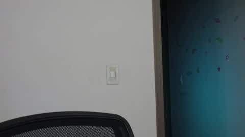 - trieone online show from January 18, 11:51 pm