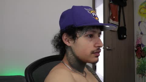 - trieone online show from February 5, 3:41 pm