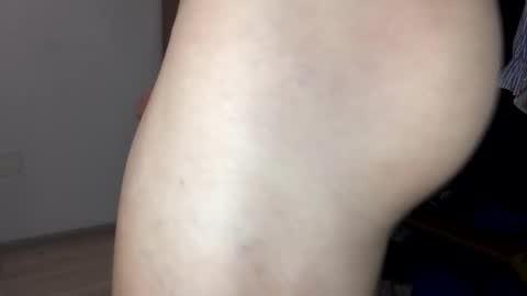 Snapshot of troncq chatting on October 3, 1:16 pm Troncq online show from October 3, 1:16 pm