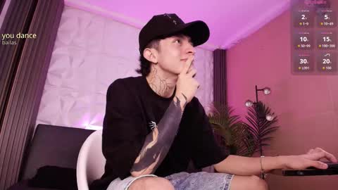 Troy online show from November 21, 7:57 pm