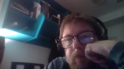 Snapshot of true_manofworth chatting on February 23, 12:15 am HandicappedLaugher online show from February 23, 12:15 am