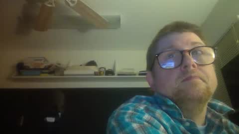 HandicappedLaugher online show from June 22, 3:12 am