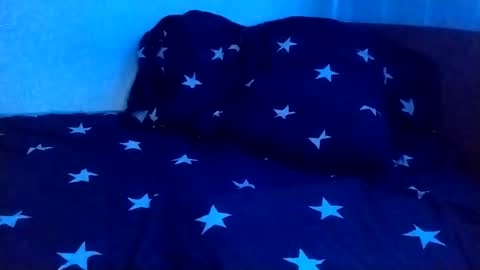 Emilum online show from December 31, 12:32 am