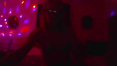 twingrip502111 online show from November 2, 7:12 am