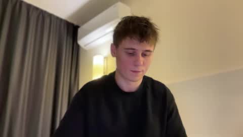 Snapshot of tyler_garrner chatting on October 19, 8:45 pm tyler_garrner online show from October 19, 8:45 pm
