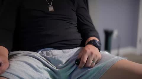 Slong Dong online show from February 28, 9:36 am