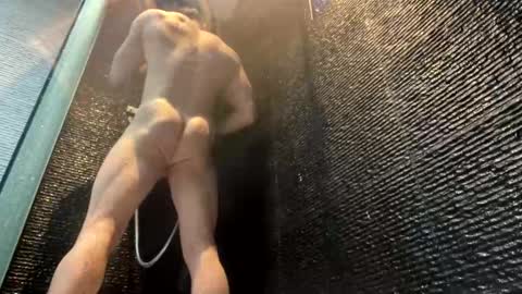 Snapshot of ukfitboy81 chatting on October 27, 8:27 am ukfitboy81 online show from October 27, 8:27 am