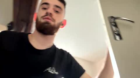 ullullull online show from November 12, 12:11 pm