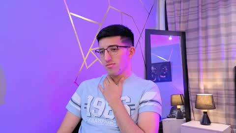 un_sluttyy online show from November 21, 2:49 pm