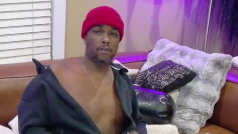 undecidedflame online show from February 1, 12:42 am