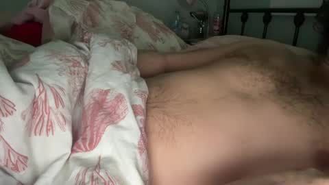 Snapshot of universalstudihoes chatting on December 13, 8:37 pm universalstudihoes online show from December 13, 8:37 pm