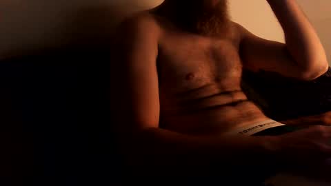 unknownbeard89 online show from December 14, 3:36 pm