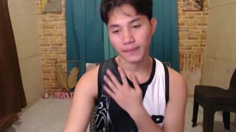 ur_boy_mark online show from October 25, 10:39 am