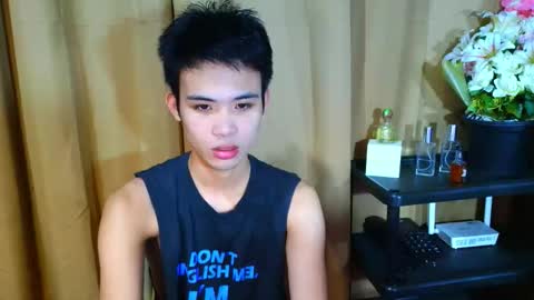 urasiancumboix2 online show from November 3, 6:39 am