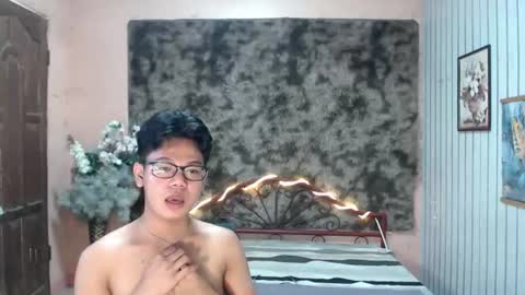 urdreamboy_doms online show from July 25, 5:26 am