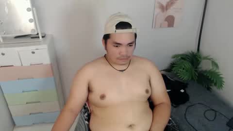 ure_fattytoy143 online show from March 23, 5:24 am