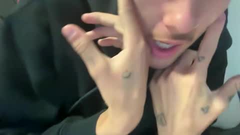 urfavcock6918 online show from January 28, 6:38 am