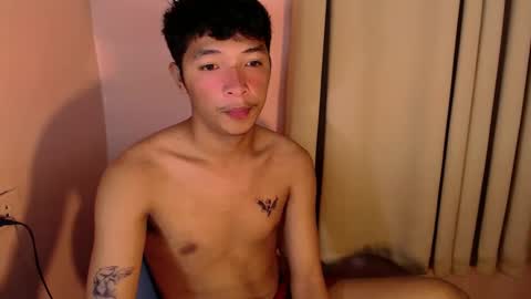 Ethan online show from December 19, 11:18 am