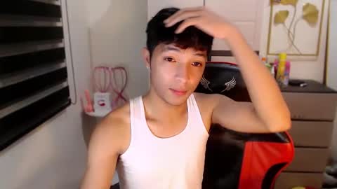 Ethan online show from March 29, 5:35 pm