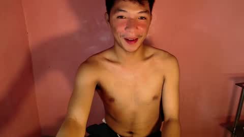 Ethan online show from December 5, 10:33 am