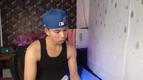 Snapshot of ursweet_jade chatting on October 6, 2:22 pm ursweet_jade online show from October 6, 2:22 pm