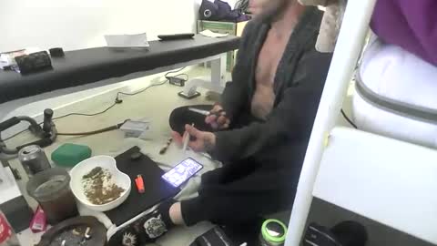 BamBam online show from December 7, 11:56 pm