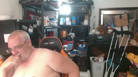 Eric online show from May 24, 2:39 am