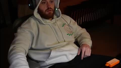 v_for_veng online show from February 8, 5:35 am