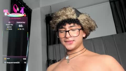 Valentin0 online show from October 27, 8:11 pm