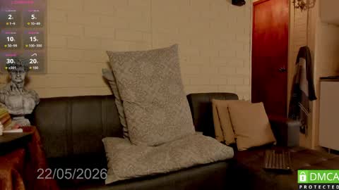 valentin_hoffman online show from May 22, 2:11 pm