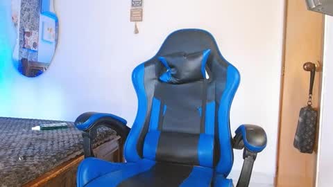 Mistery Guy online show from October 10, 9:07 pm