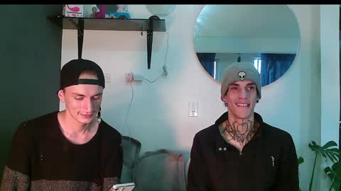 Vamp Noah and Dan online show from January 30, 9:04 pm