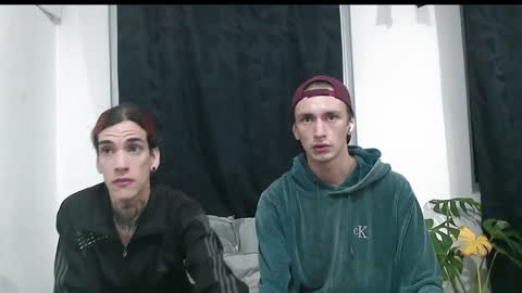 Vamp Noah and Dan online show from December 23, 1:51 am