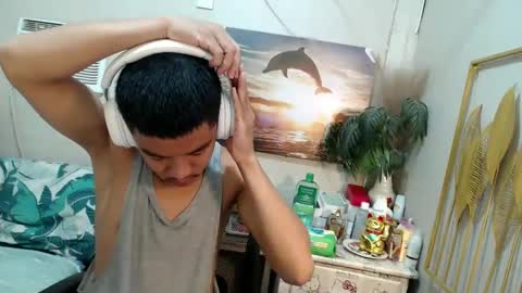 vanxxx2005 online show from February 25, 9:24 pm