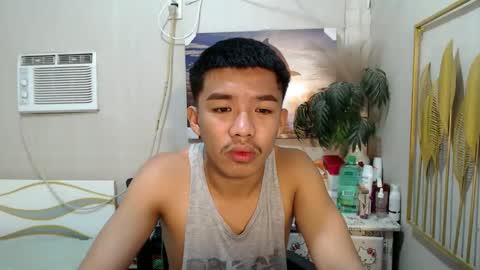 vanxxx2005 online show from March 12, 6:22 pm