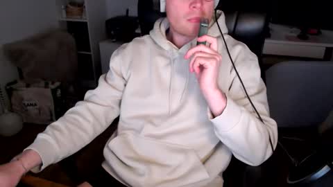 Vaslo online show from April 4, 5:43 pm