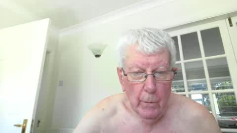 vassus online show from July 8, 2:32 pm