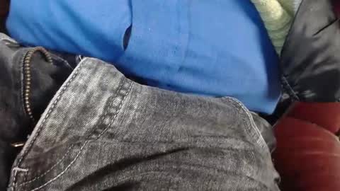 Erik online show from December 9, 9:06 am