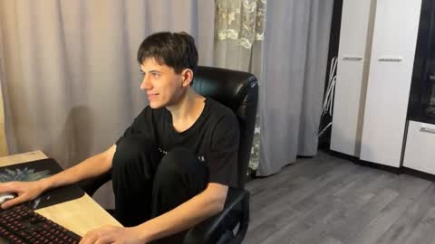 vialeras online show from December 22, 2:42 am