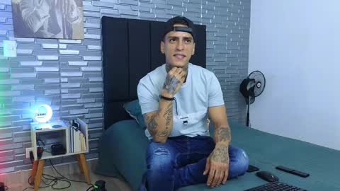 Victor cardenas online show from January 25, 8:31 pm