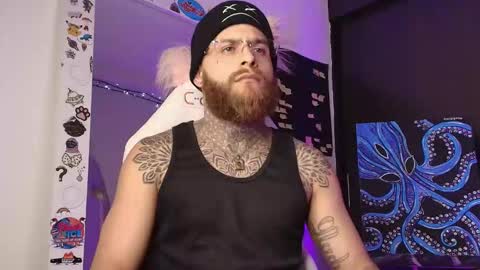 vickingcock7 online show from December 14, 5:03 am