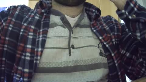 VictorHume online show from December 9, 10:37 pm