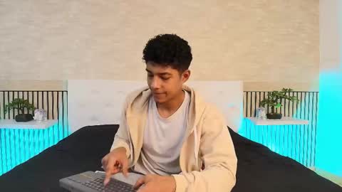 Victory online show from December 20, 12:01 pm