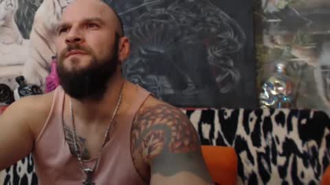 Snapshot of viking_me chatting on December 6, 9:57 pm viking online show from December 6, 9:57 pm