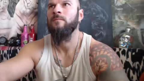 Snapshot of viking_me chatting on December 16, 7:04 am viking online show from December 16, 7:04 am
