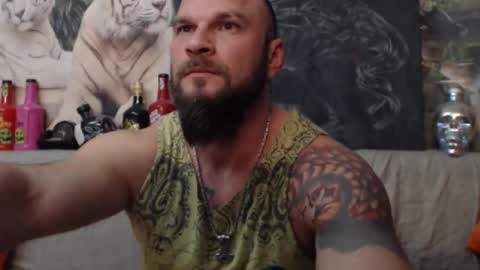 Snapshot of viking_me chatting on March 11, 8:09 pm viking online show from March 11, 8:09 pm