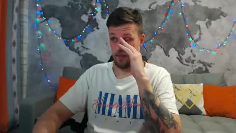 vikingchrisss online show from December 23, 11:25 am